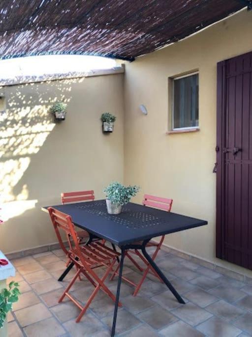 La Pitchoune : Gite Aux Pieds Des Alpilles Mouries Exterior photo