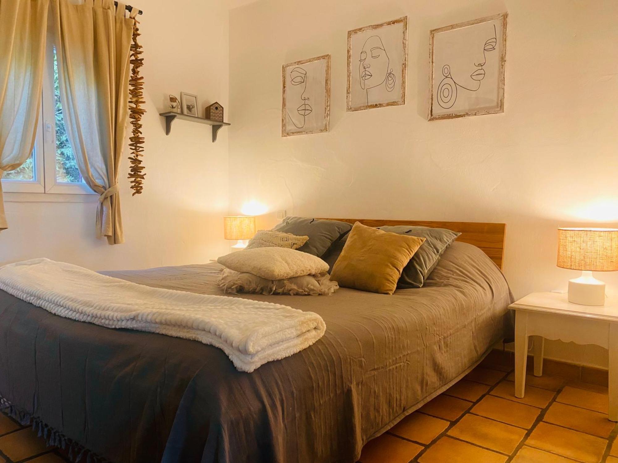La Pitchoune : Gite Aux Pieds Des Alpilles Mouries Exterior photo